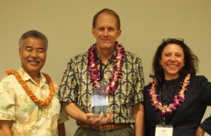 Gov-Ige_Greg-King_Sarah-Allen_Award